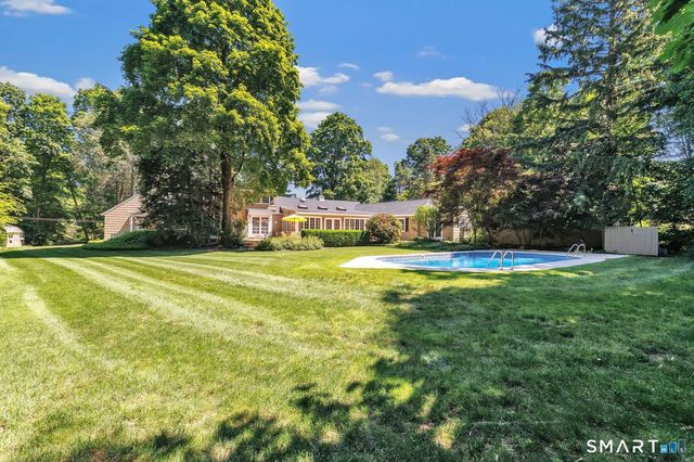 52 Mischa Hill Road, Trumbull, CT 06611