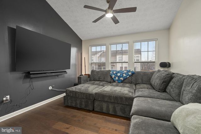 5010 FINSBURY RD, Baltimore, MD 21237