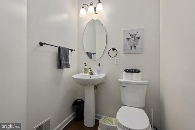 5010 FINSBURY RD, Baltimore, MD 21237