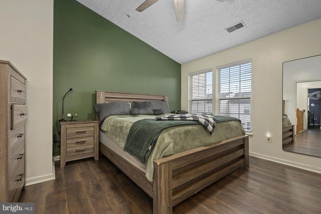 5010 FINSBURY RD, Baltimore, MD 21237