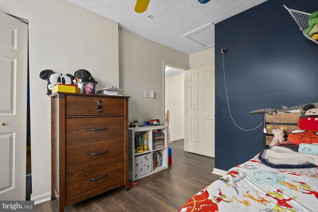 5010 FINSBURY RD, Baltimore, MD 21237