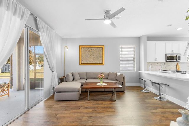 9967 HERON POINTE DRIVE, Orlando, FL 32832