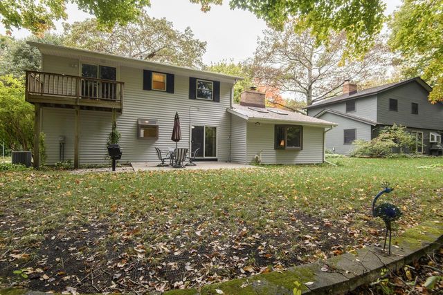 5818 Riverside DRIVE, Greendale, WI 53129