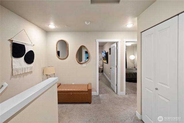 211 Norpoint Way NE, Tacoma, WA 98422