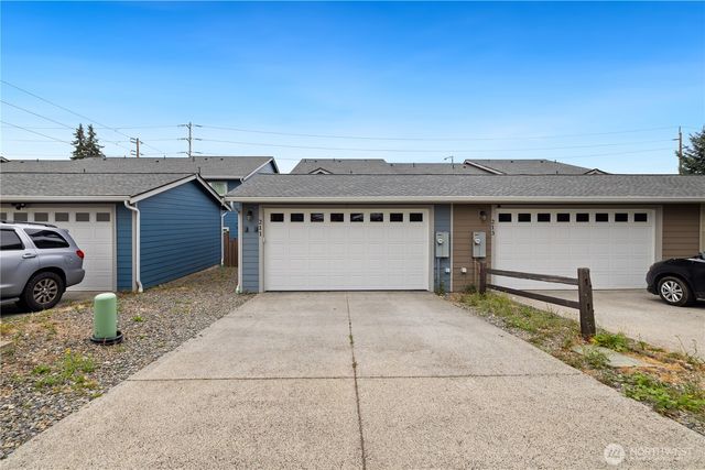 211 Norpoint Way NE, Tacoma, WA 98422