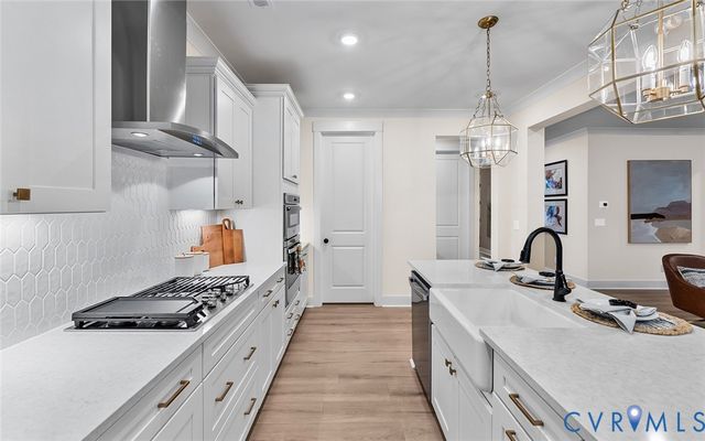 18543 Cove Creek Dr, Moseley, VA 23120