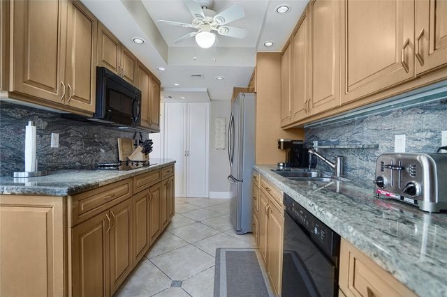 4280 Galt Ocean Drive 11j, Fort Lauderdale, FL 33308