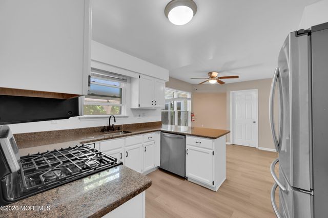6 Winchester Drive, Howell, NJ 07731