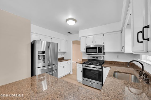 6 Winchester Drive, Howell, NJ 07731