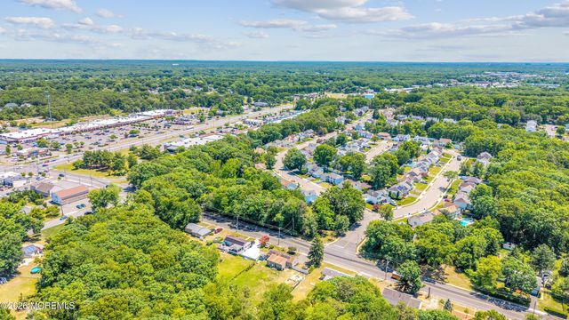 6 Winchester Drive, Howell, NJ 07731