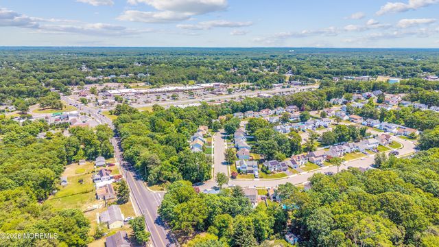 6 Winchester Drive, Howell, NJ 07731