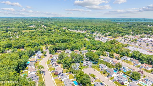 6 Winchester Drive, Howell, NJ 07731