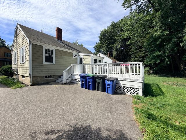 25 Brookside Rd, Braintree, MA 02184