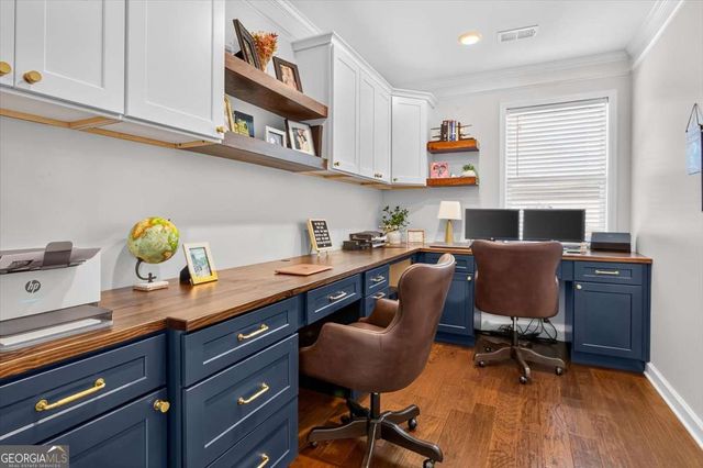 400 Silver Brook Drive, Woodstock, GA 30188