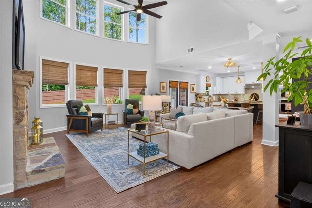 400 Silver Brook Drive, Woodstock, GA 30188