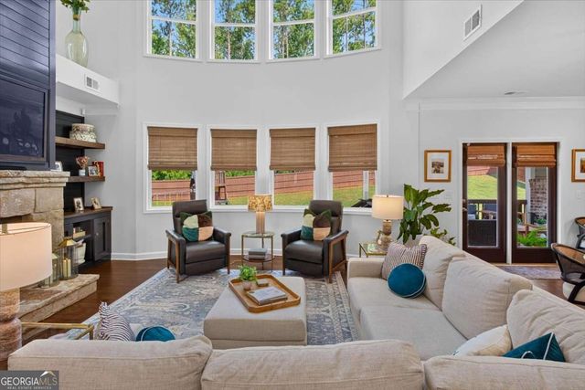 400 Silver Brook Drive, Woodstock, GA 30188