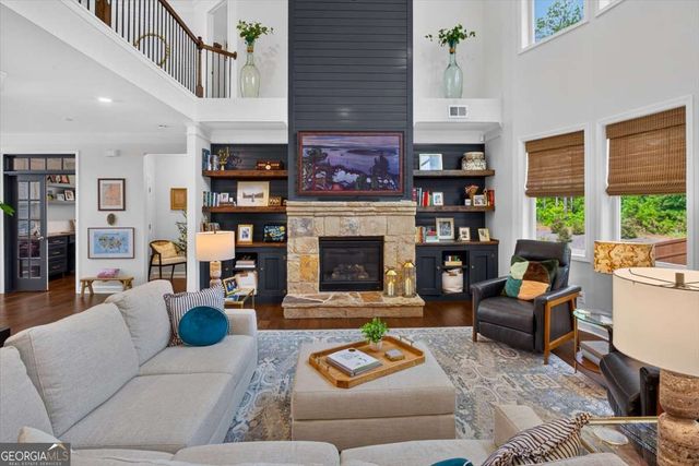 400 Silver Brook Drive, Woodstock, GA 30188