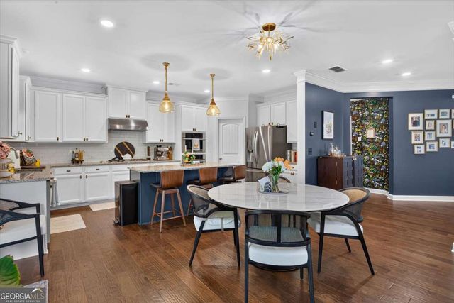 400 Silver Brook Drive, Woodstock, GA 30188