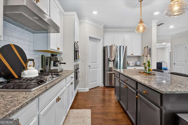 400 Silver Brook Drive, Woodstock, GA 30188