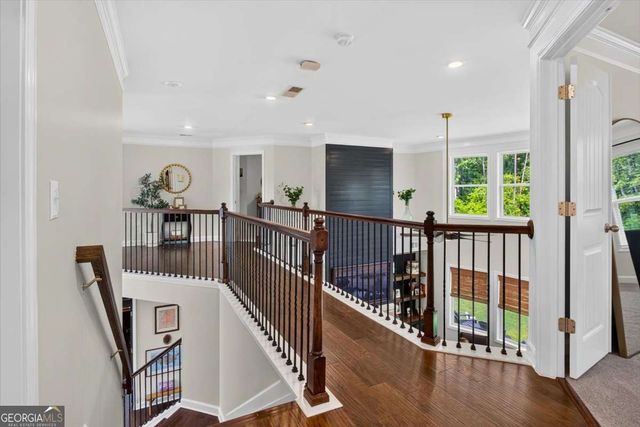 400 Silver Brook Drive, Woodstock, GA 30188