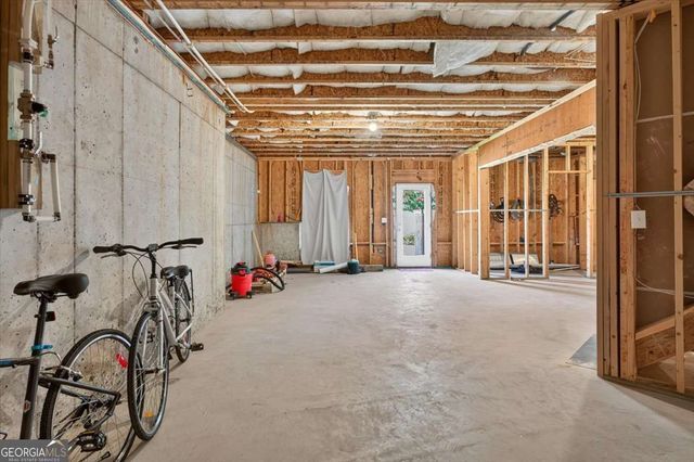 400 Silver Brook Drive, Woodstock, GA 30188