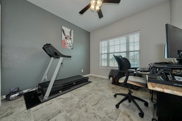 312 Kingdom Blvd, Lindale, TX 75771