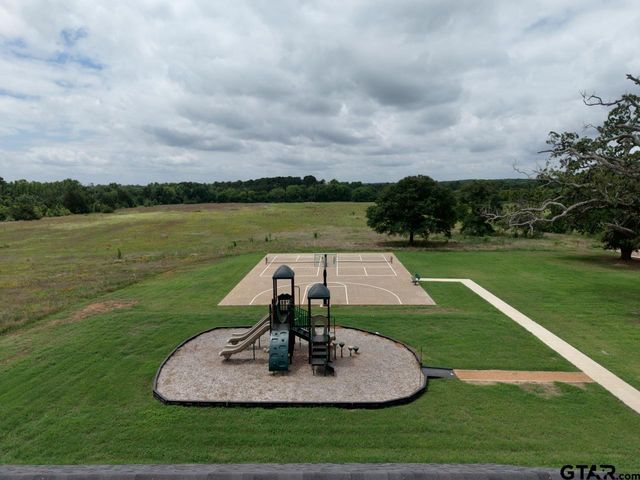 312 Kingdom Blvd, Lindale, TX 75771