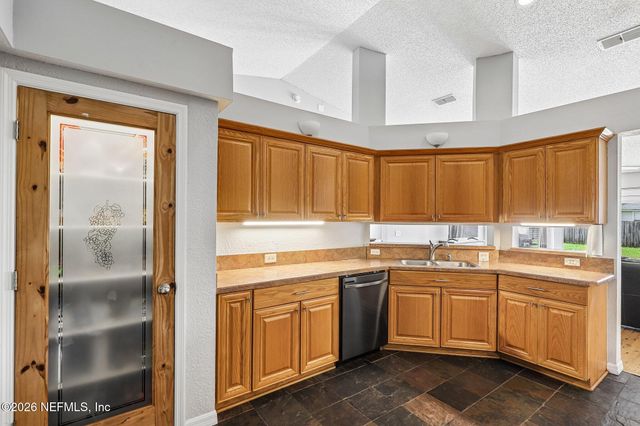 3178 WAVERING Lane, Middleburg, FL 32068