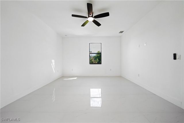 2458 NW 9th TER, Cape Coral, FL 33993