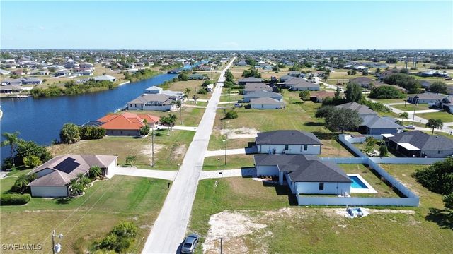 2458 NW 9th TER, Cape Coral, FL 33993