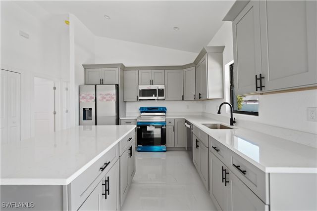 2458 NW 9th TER, Cape Coral, FL 33993