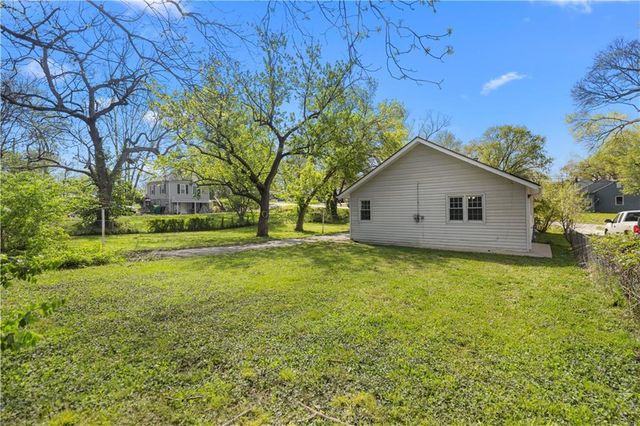 5514 S Swartz Road, Kansas City, KS 66106