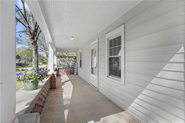 5514 S Swartz Road, Kansas City, KS 66106