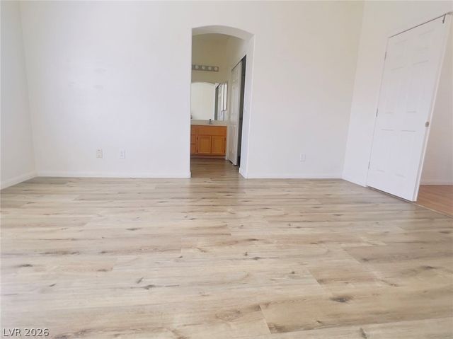 7941 BLUE BROOK Drive, Las Vegas, NV 89147
