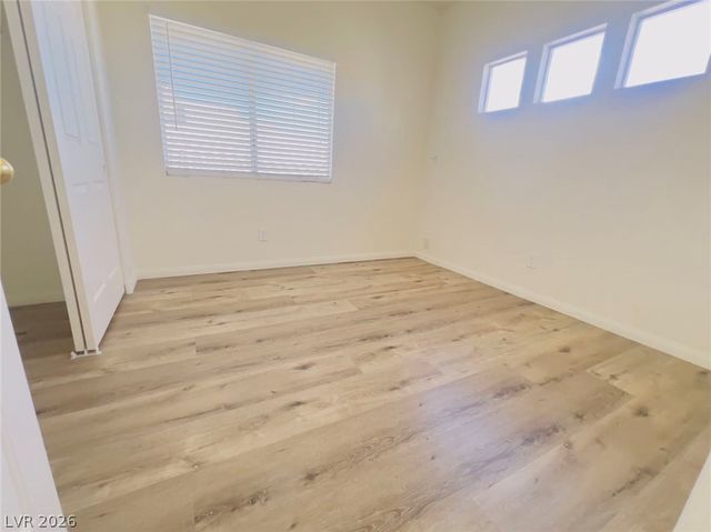 7941 BLUE BROOK Drive, Las Vegas, NV 89147