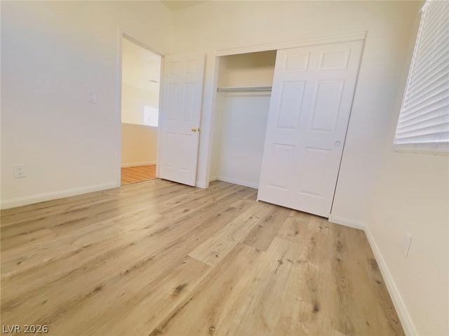 7941 BLUE BROOK Drive, Las Vegas, NV 89147