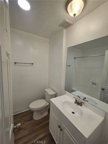 19050 Sherman, Reseda, CA 91335