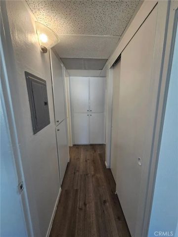 19050 Sherman, Reseda, CA 91335