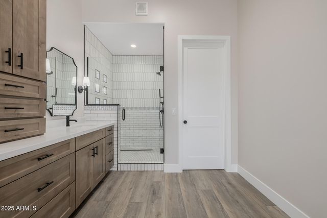 8451 W DALEY Lane, Peoria, AZ 85383