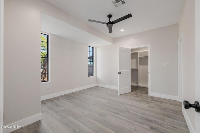 8451 W DALEY Lane, Peoria, AZ 85383