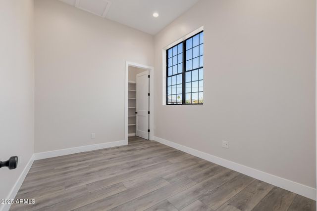 8451 W DALEY Lane, Peoria, AZ 85383