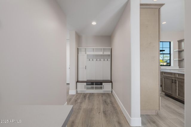 8451 W DALEY Lane, Peoria, AZ 85383