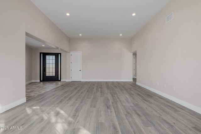 8451 W DALEY Lane, Peoria, AZ 85383