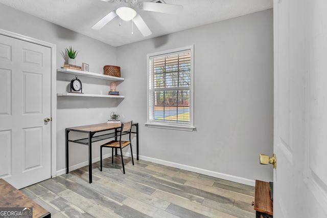 2089 Moore Rd, Moreland, GA 30259