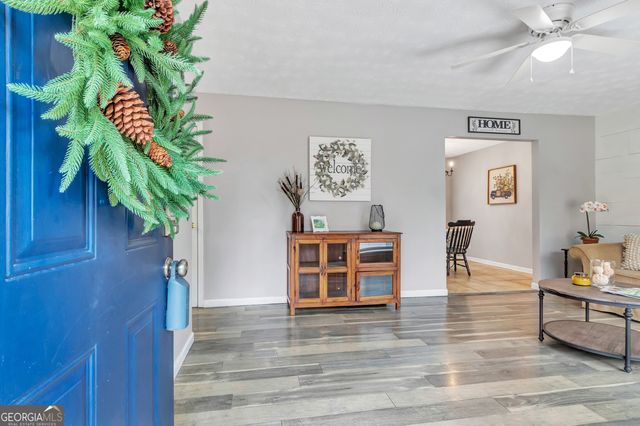 2089 Moore Rd, Moreland, GA 30259