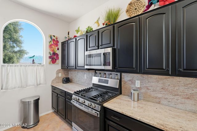 5812 S Azure Vista Way, Green Valley, AZ 85622