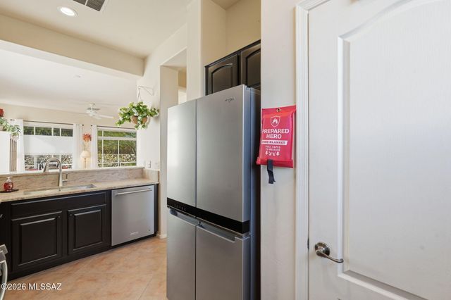 5812 S Azure Vista Way, Green Valley, AZ 85622