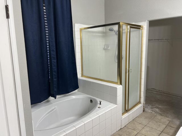5845 W Decatur Avenue, Fresno, CA 93722