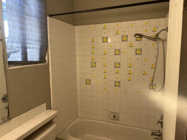 5845 W Decatur Avenue, Fresno, CA 93722
