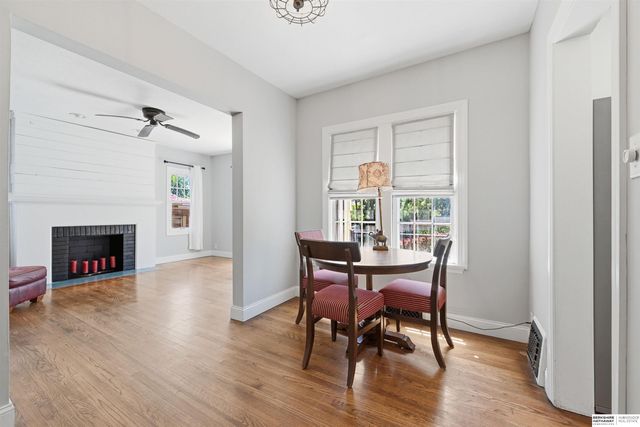 5560 Poppleton Avenue, Omaha, NE 68106